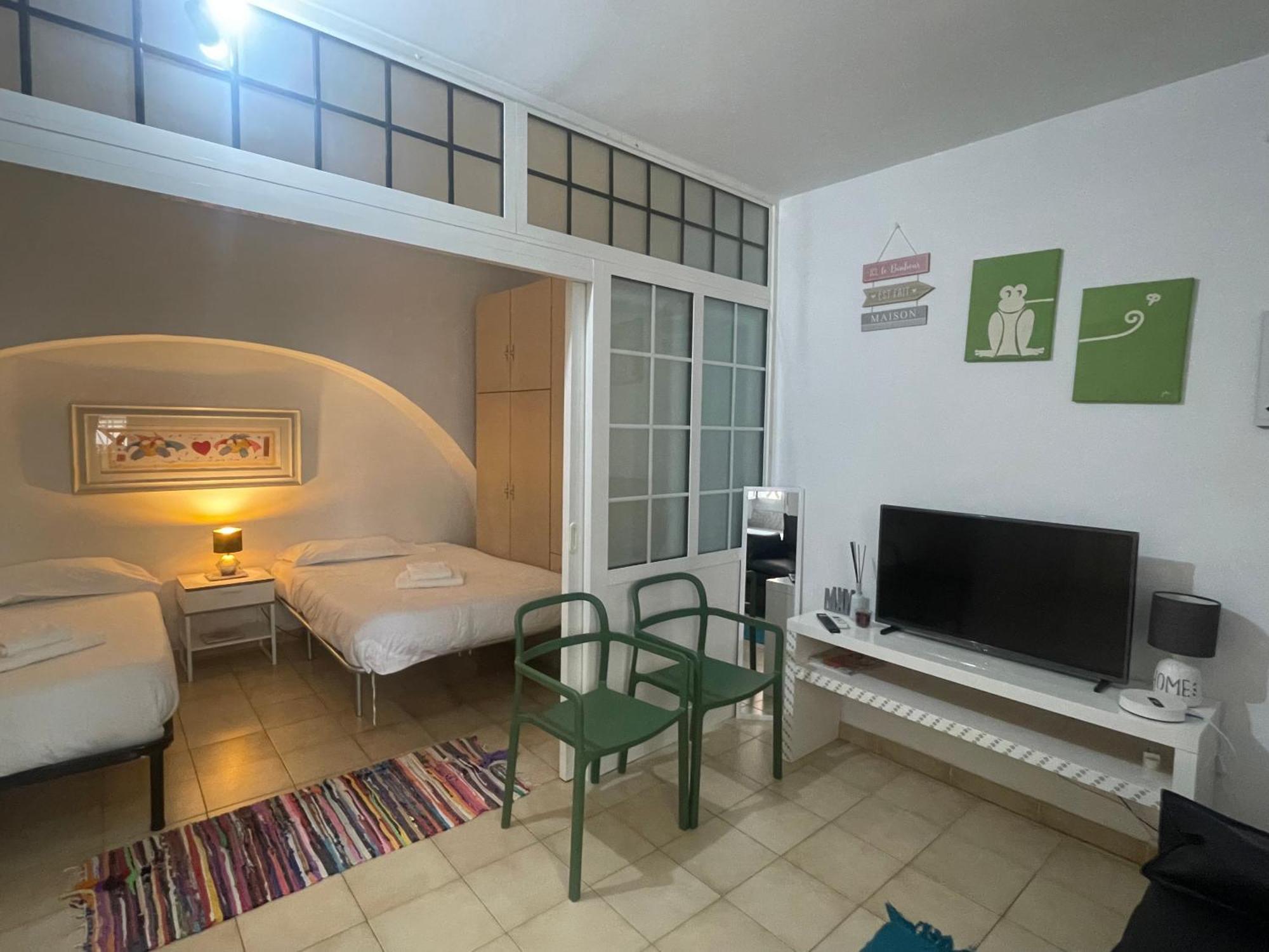 Stazione Centrale & Universita Lovely Apartment Bari Exterior foto